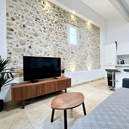 Апартаменти Les Casemates Antiboises - Jolie T3 Proche Port *